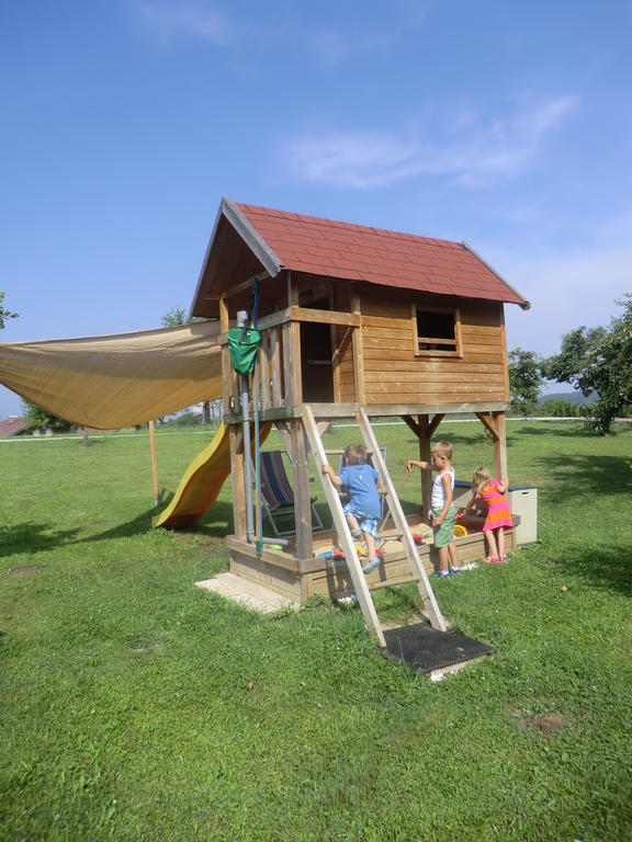 Appartement Landhaus Felsenkeller St. Kanzian am Klopeiner See Exterior foto